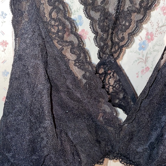 Lace Bra! - Picture 2 of 3